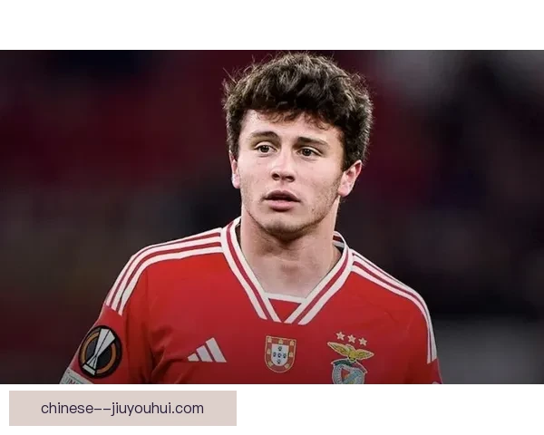 巴黎签约本菲卡新星若昂内维斯开启新赛季阵容重建大计